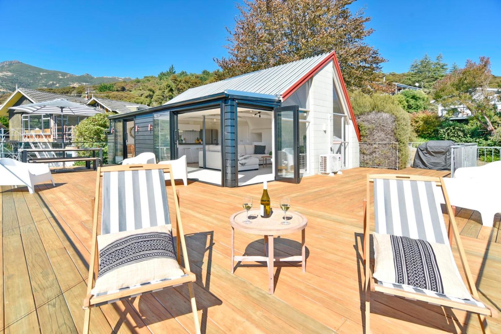 Akaroa Harbour View - Christchurch Holiday Homes المظهر الخارجي الصورة