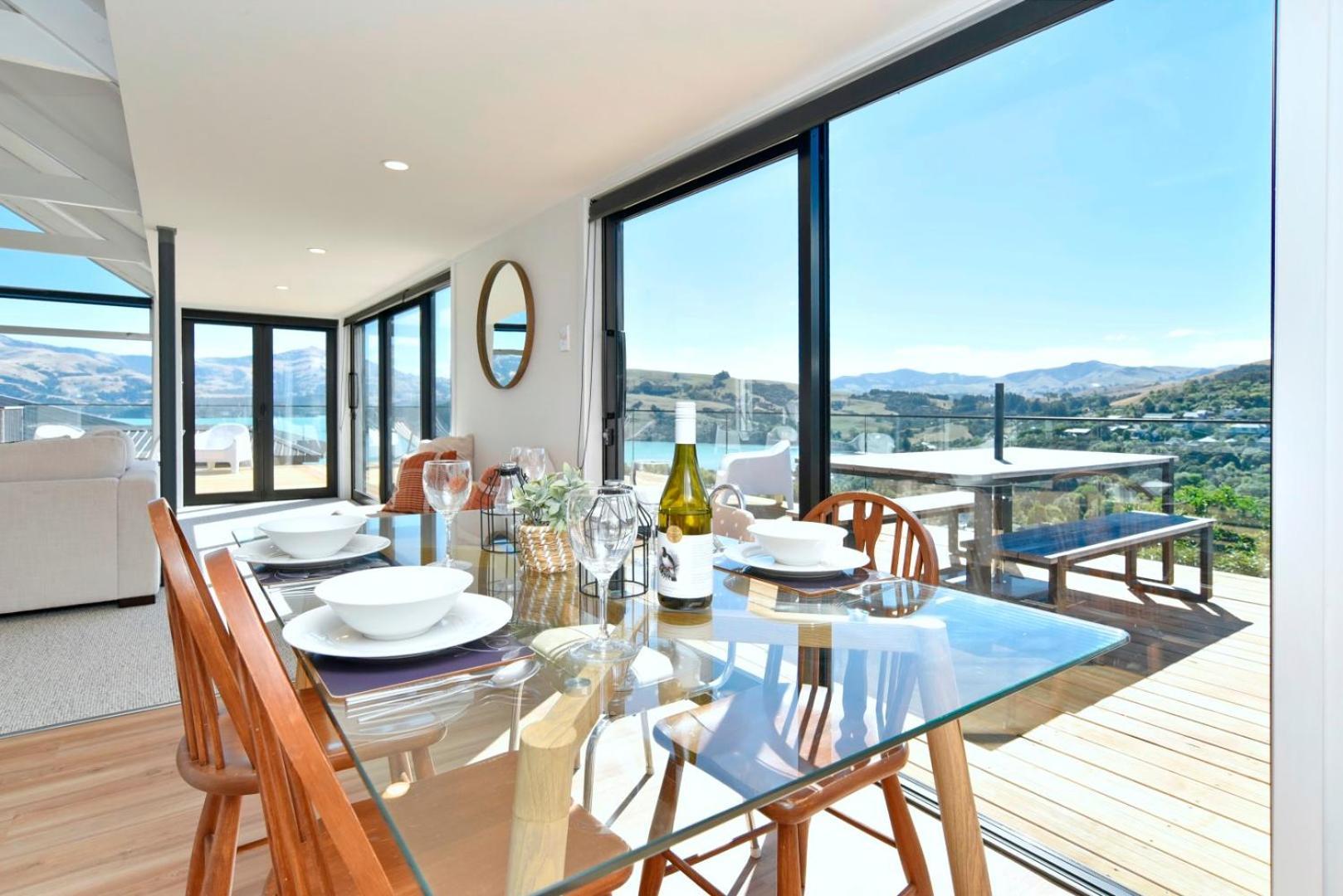 Akaroa Harbour View - Christchurch Holiday Homes المظهر الخارجي الصورة