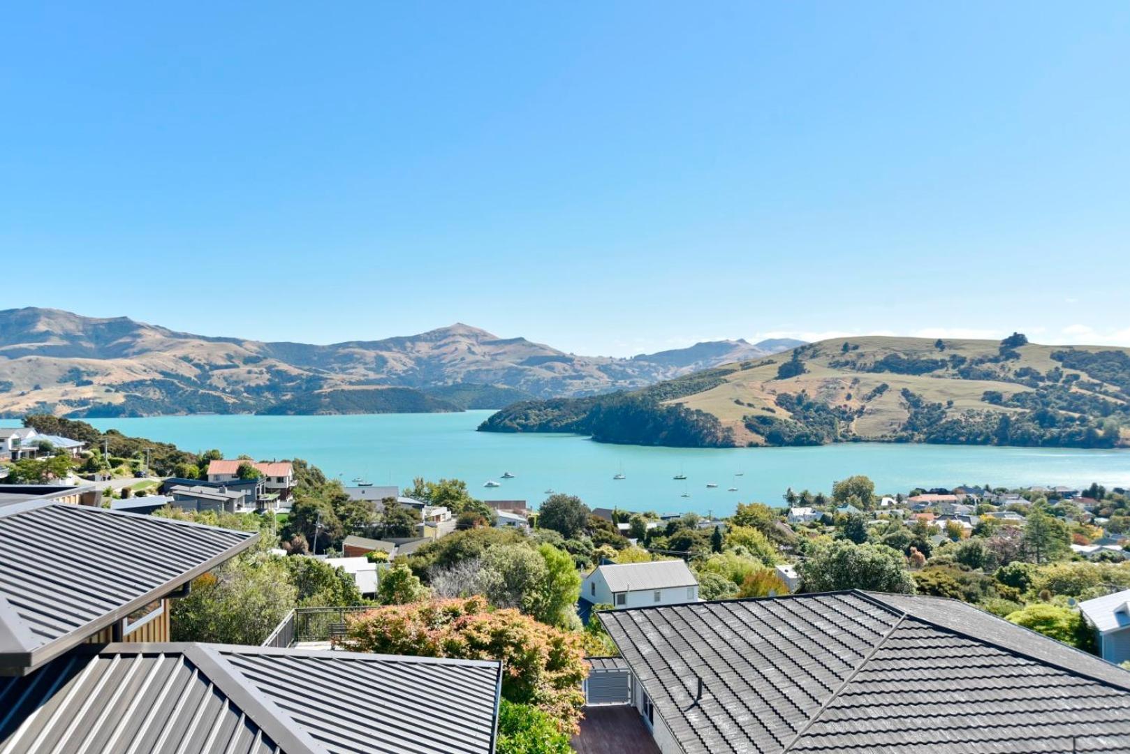 Akaroa Harbour View - Christchurch Holiday Homes المظهر الخارجي الصورة
