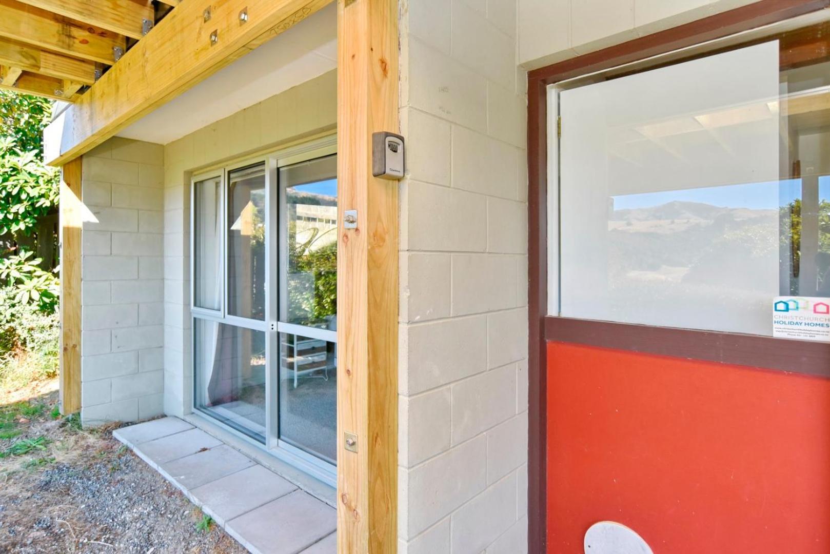 Akaroa Harbour View - Christchurch Holiday Homes المظهر الخارجي الصورة