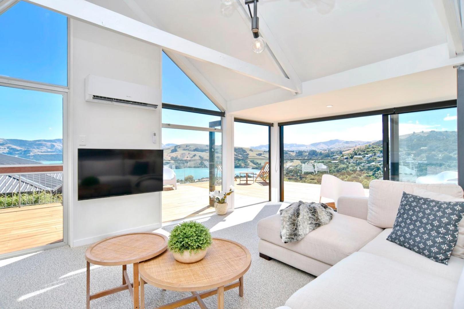 Akaroa Harbour View - Christchurch Holiday Homes المظهر الخارجي الصورة
