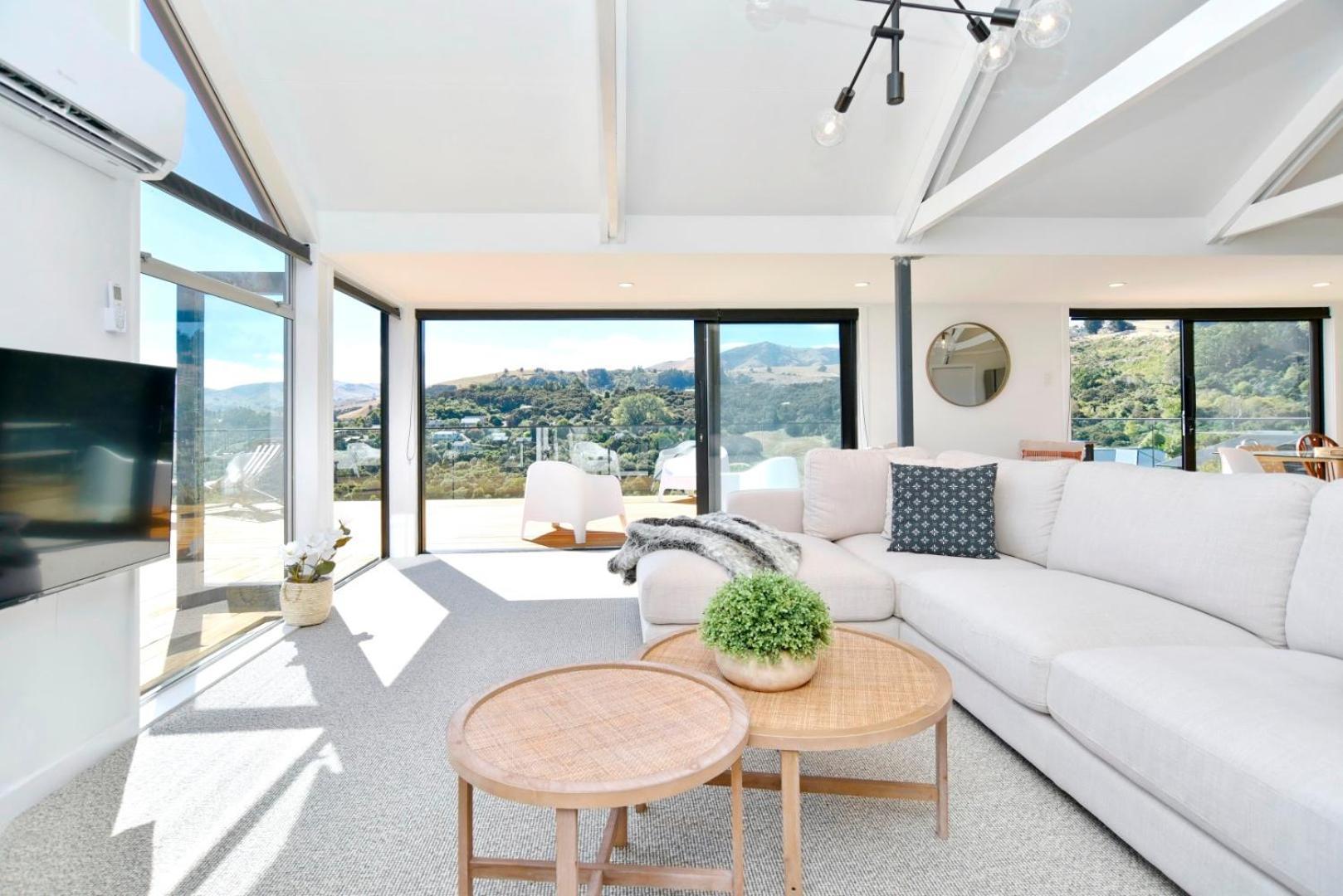 Akaroa Harbour View - Christchurch Holiday Homes المظهر الخارجي الصورة
