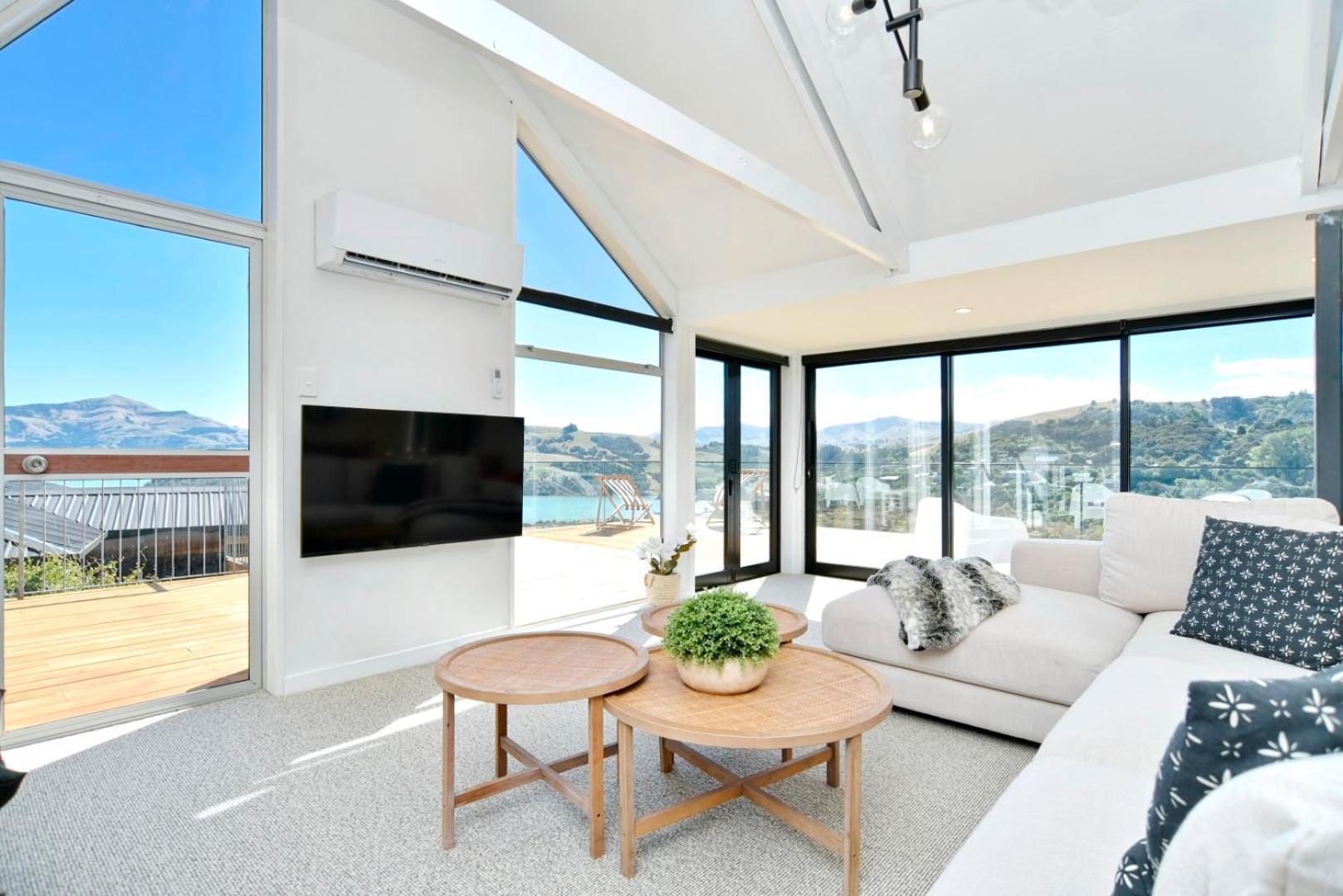 Akaroa Harbour View - Christchurch Holiday Homes المظهر الخارجي الصورة