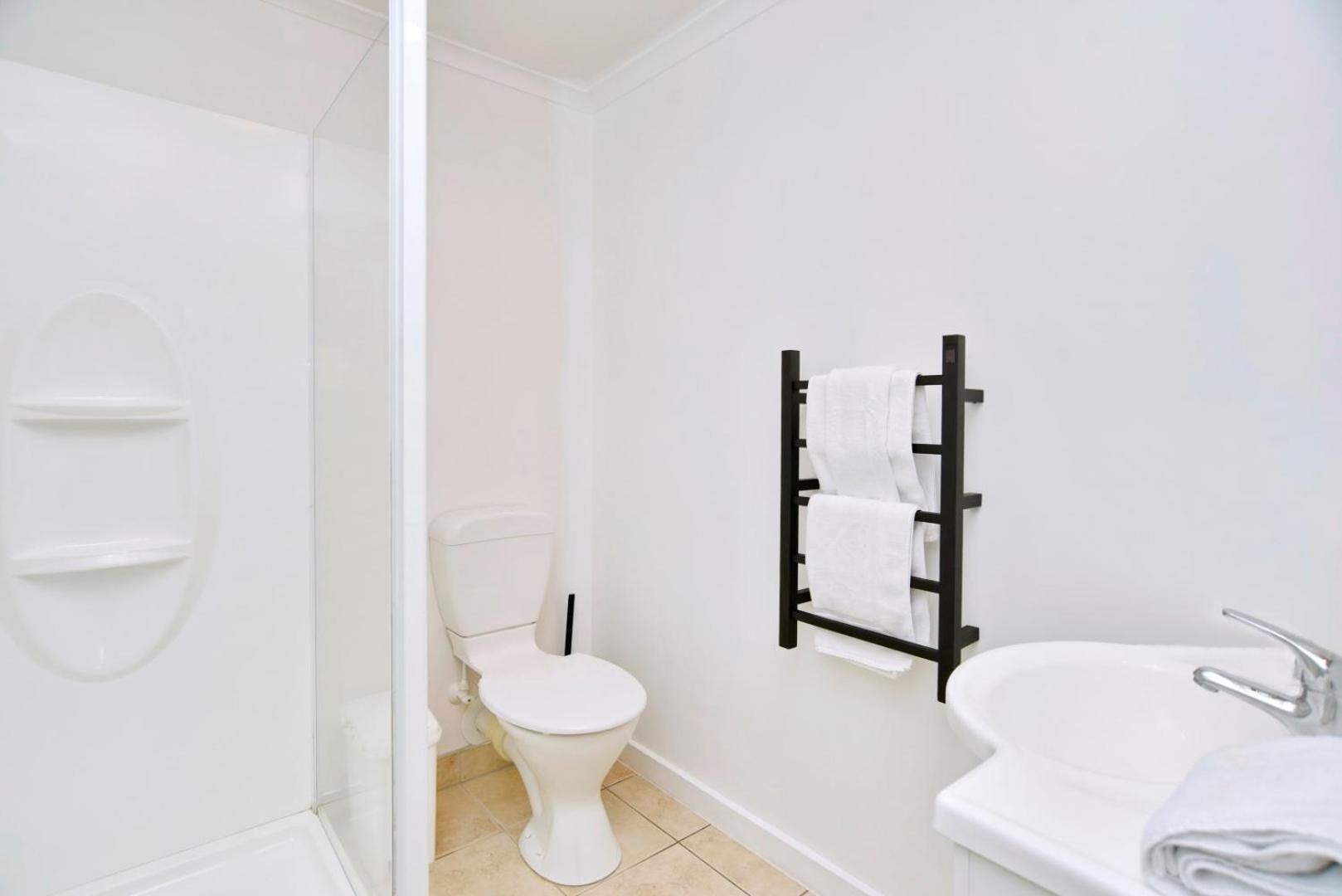 Akaroa Harbour View - Christchurch Holiday Homes المظهر الخارجي الصورة